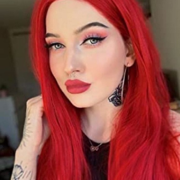 24” Red Silky Soft Straight Lace Front Wig NEW